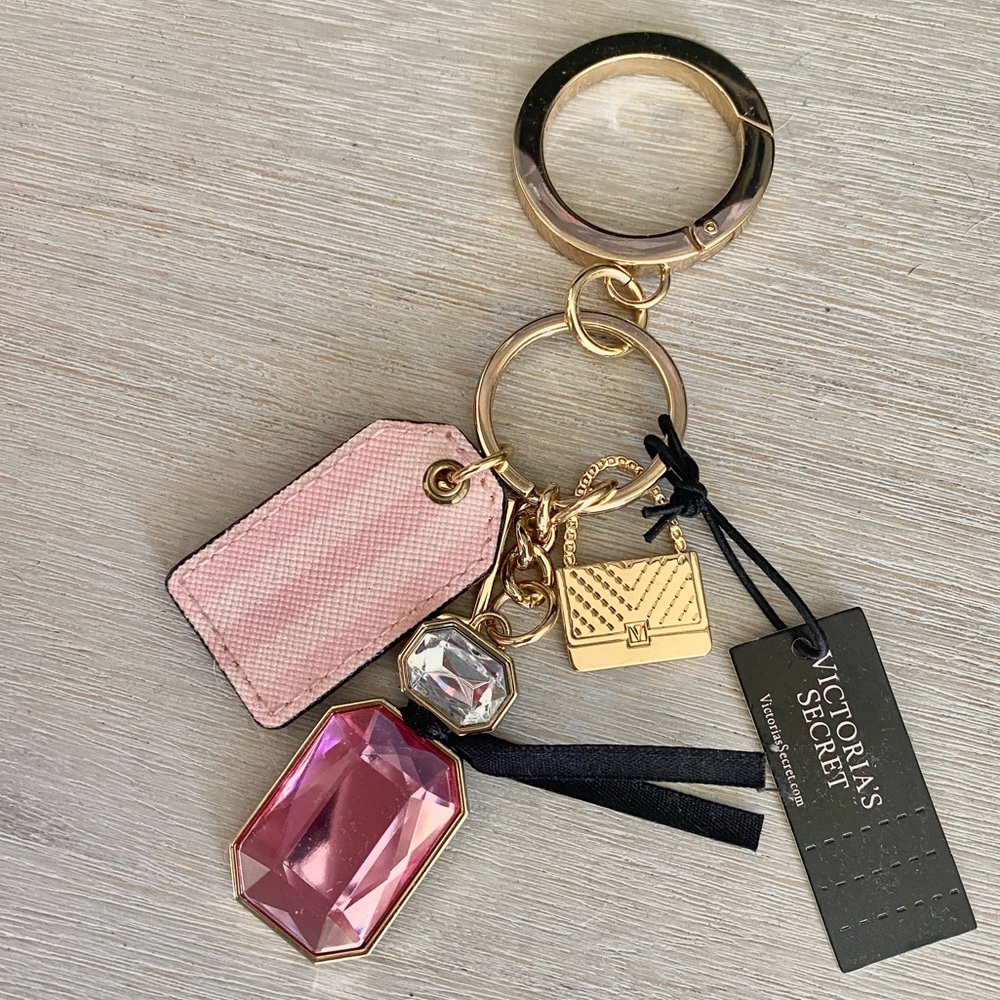 VS bombshell gem keychain